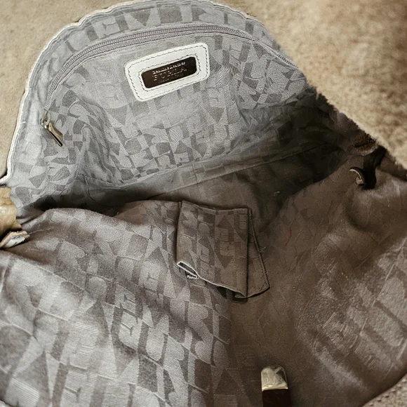 Furla Leather Expandable Crossbody Bag! - Picture 14 of 16